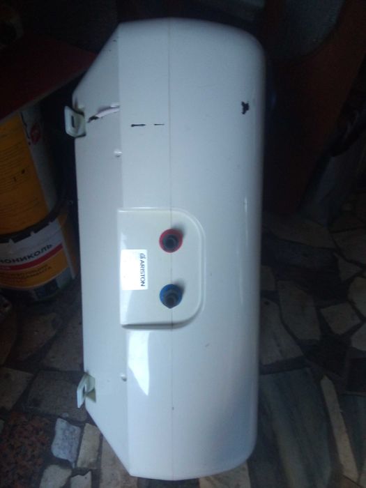 Італійський бойлер Арістон. Дешево як Київський торт