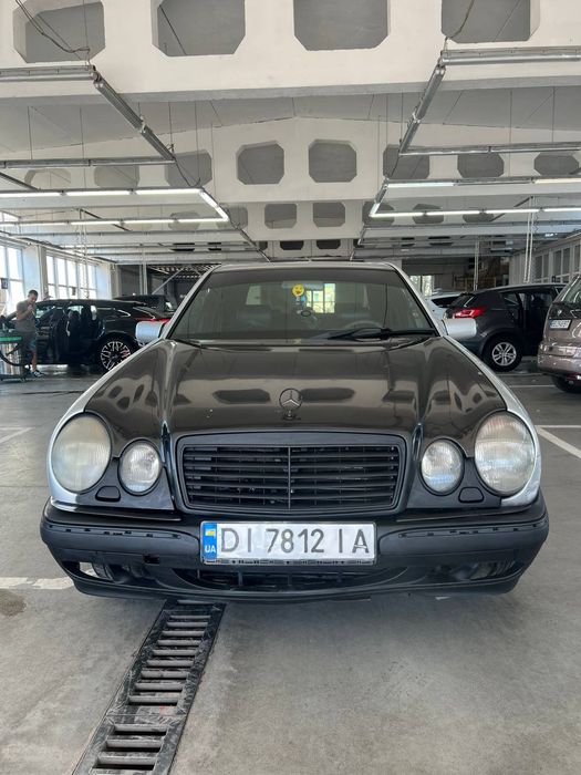 Продам Мерседес Е 210. 320