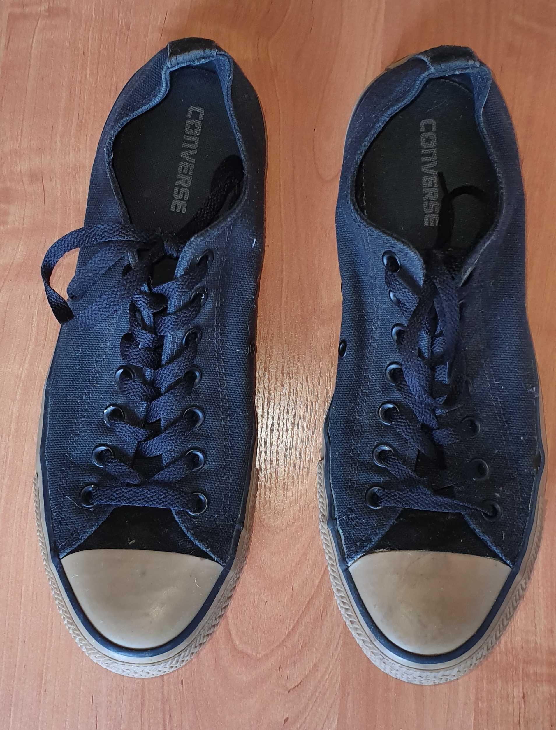 Buty Converse rozm. 45 (dł. wkładki 29.5 cm). Stan BDB.