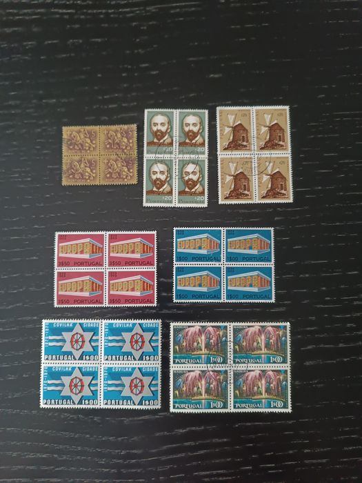 13 Quadras de selos todas diferentes