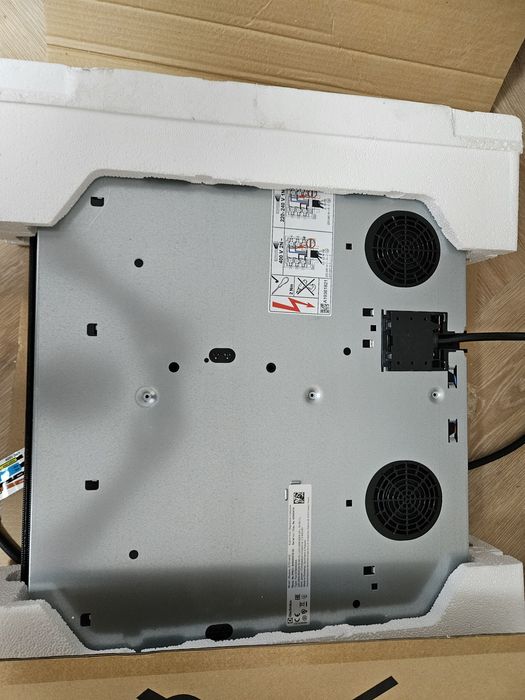 Płyta indukcyjna Elektrolux EIT61443B