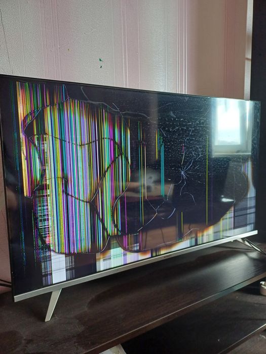 Телевизор Skyworth 43