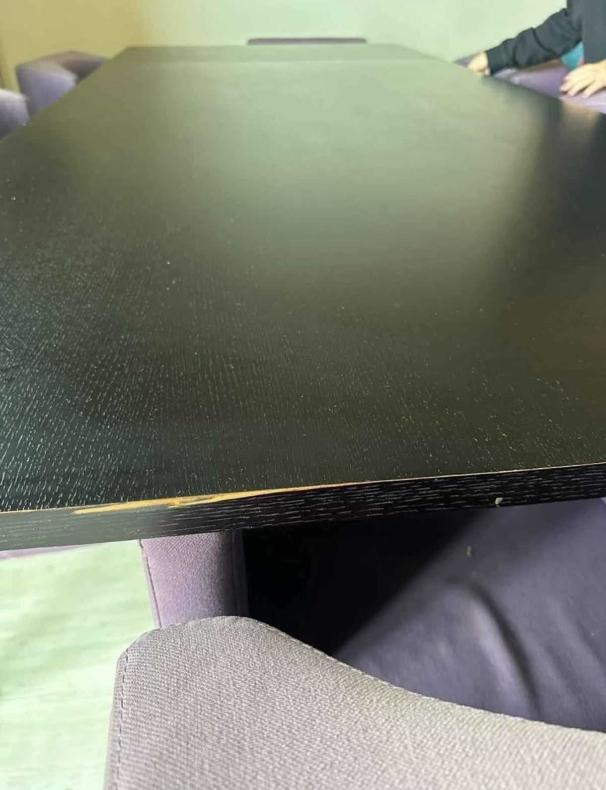 Vendo mesa wengue extensível para 12 pessoas e 8 cadeiras