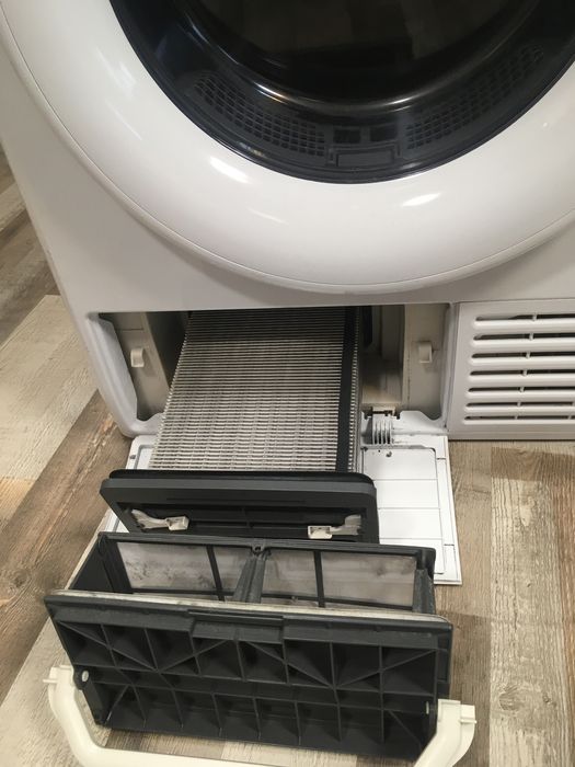 Whirlpool  FFT CM11 8XB сушильна машина 8кг
