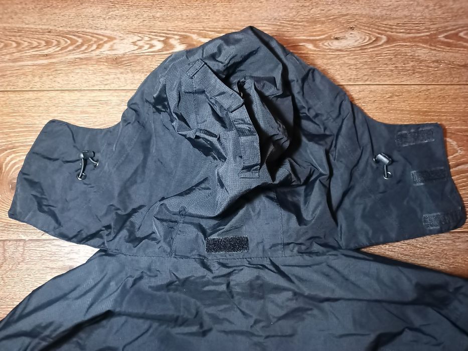 Куртка на мембрані Gore-Tex поліції Великобританії. Розмір Large.