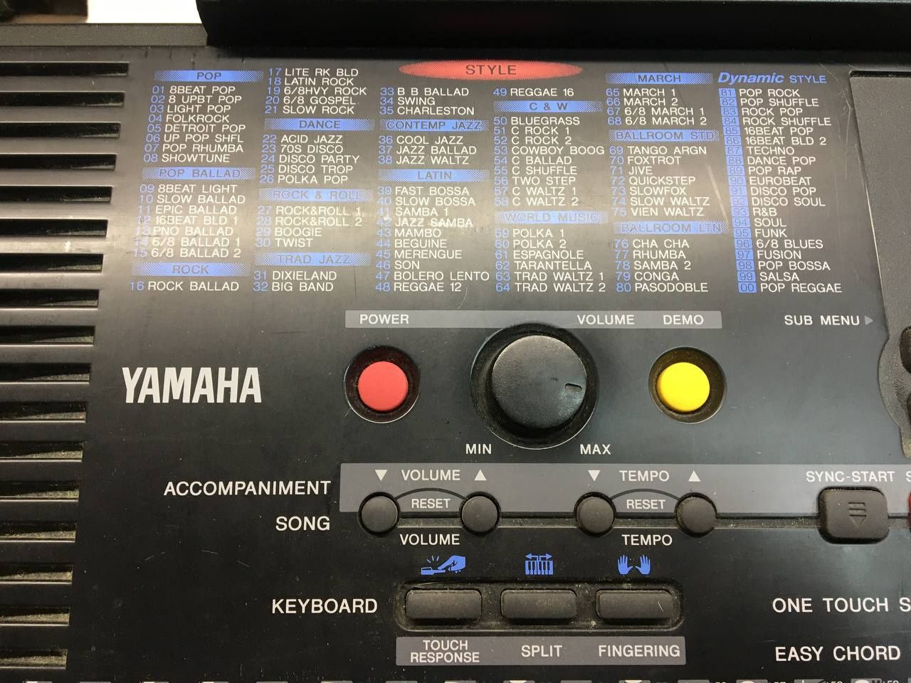Синтезатор Yamaha PSR 220