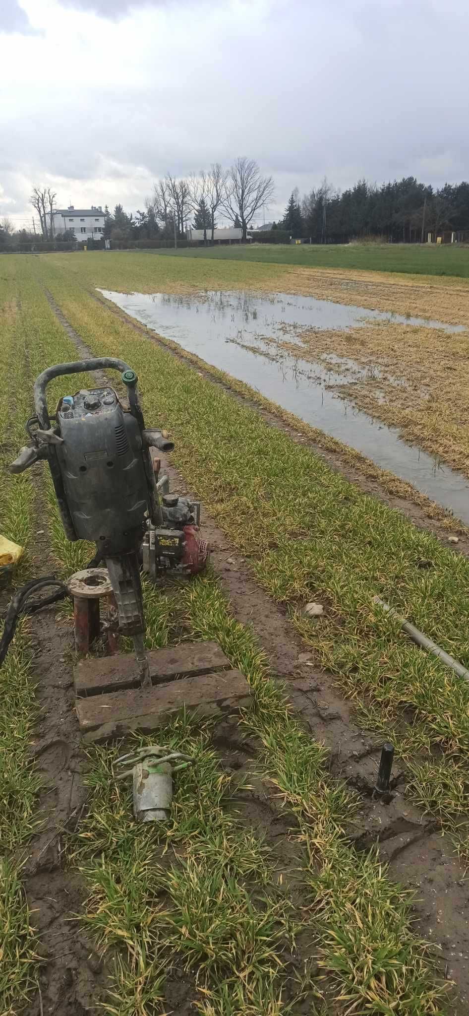 Badanie gruntu, badanie geotechniczne, badanie pod budowę domu, geolog