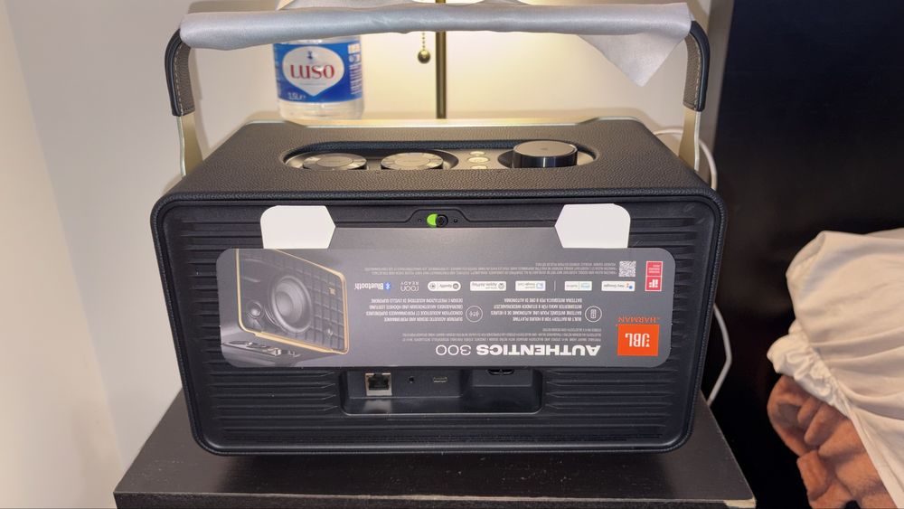 Coluna Wireless JBL Authentics 300 Nova