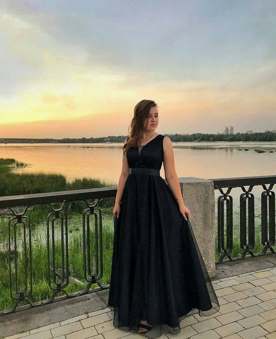 Сукня  випускна синя