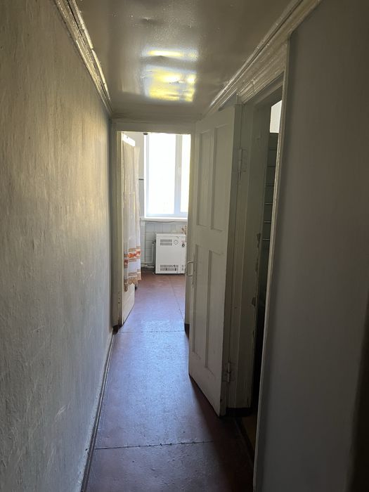 Продам Квартиру двухкімнатну район сахарного заводу