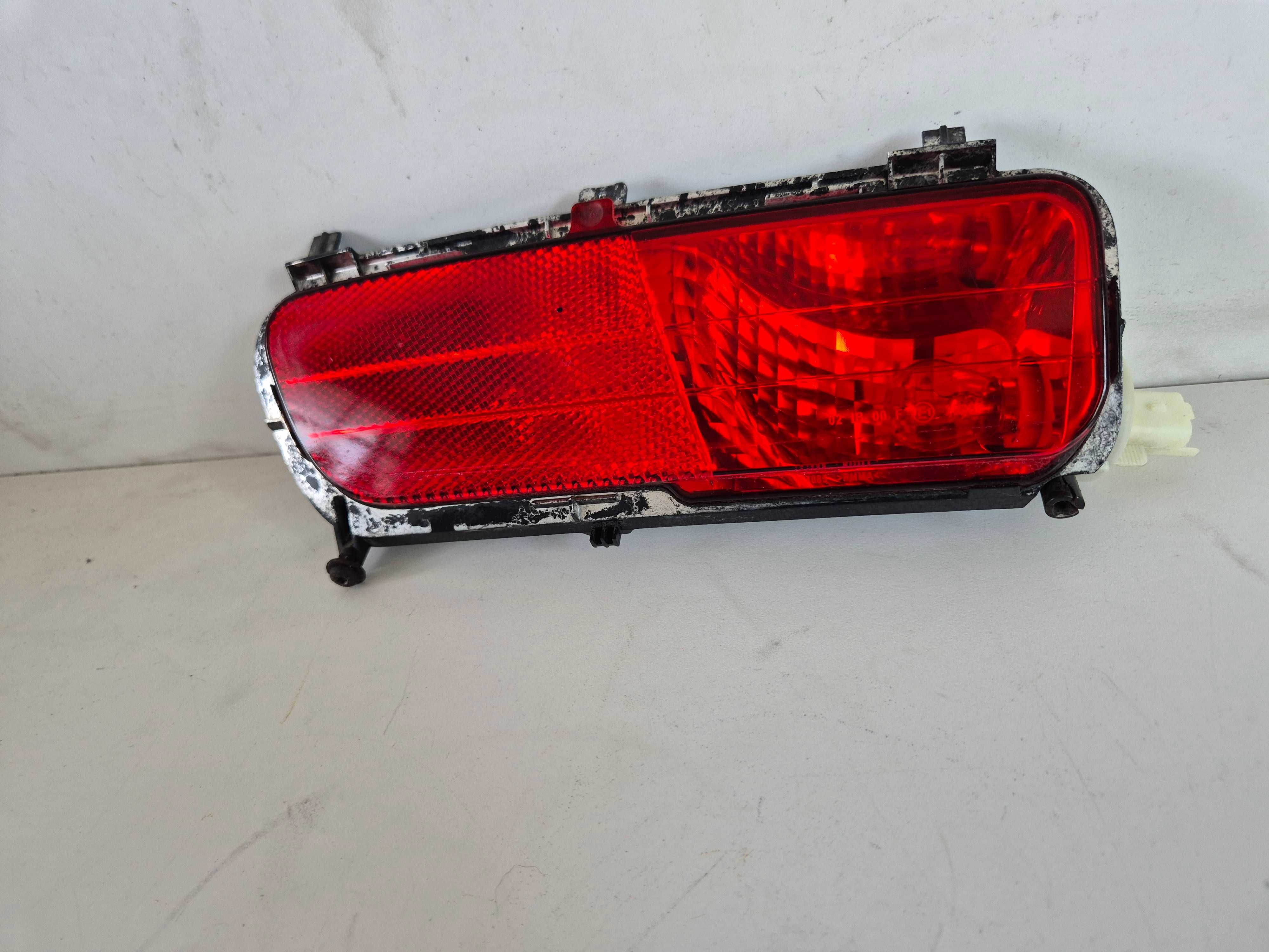 citroen c4 grand picasso lampa tylna lewa lewy tył w zderzak oryginał