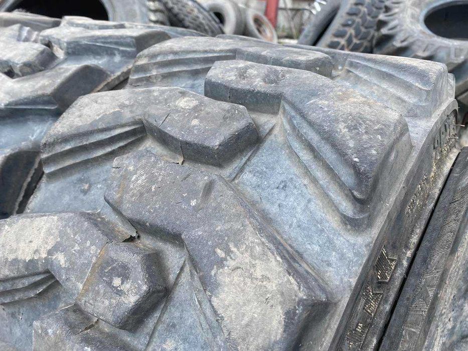 Opony używane przemysłowe 26x12-12 BKT WIDE WALL 90% bieżnika WYSYŁKA