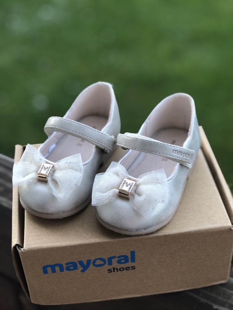 Туфельки туфлі дитячі босоніжки туфельки балетки взуття для дівчинки