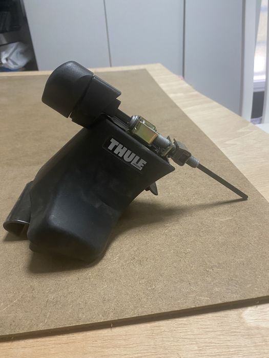 Suportes para barras de tejadilho Thule