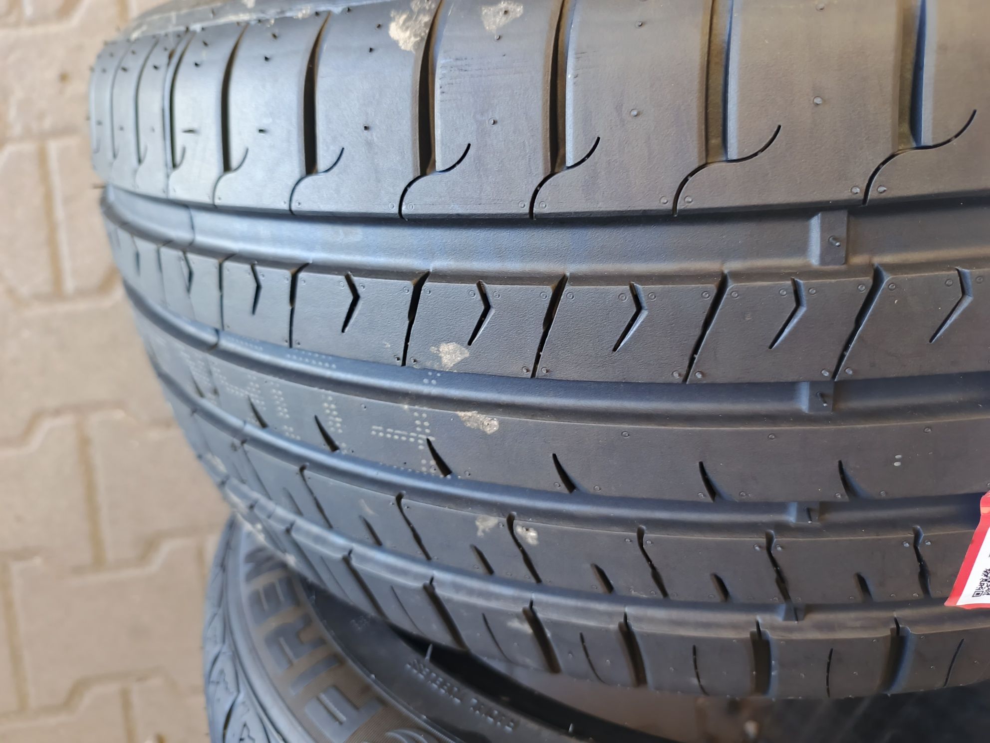 Nowe opony letnie 245/45/17 Firemax 2 sztuki 24r