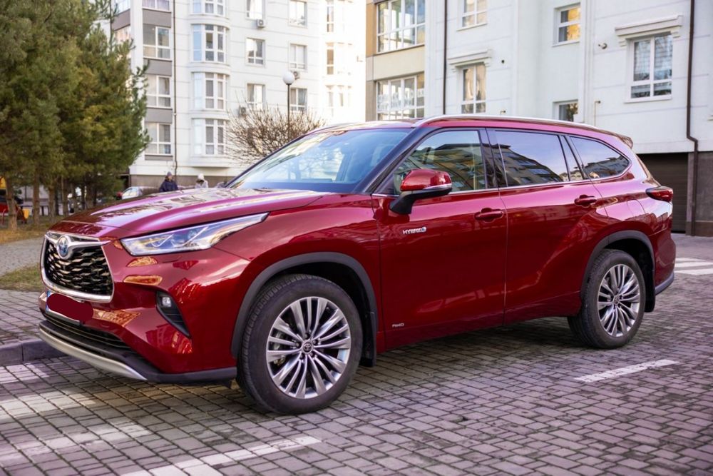 Тойота хайлендр гібрид Toyota  Highlander hybrid platinum 21р.
