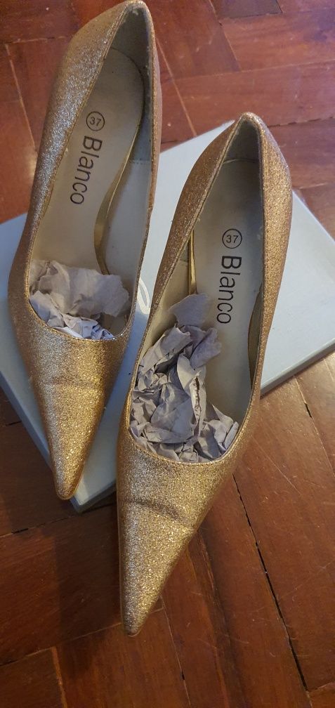 Passagem Ano* ocasiões especiais * Sapatos Dourados nunca usados Blanc