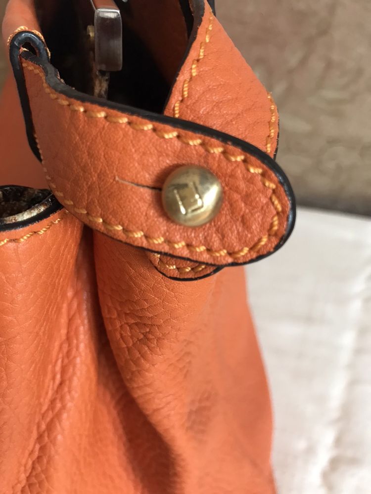 Сумка Fendi Peekaboo помаранчева