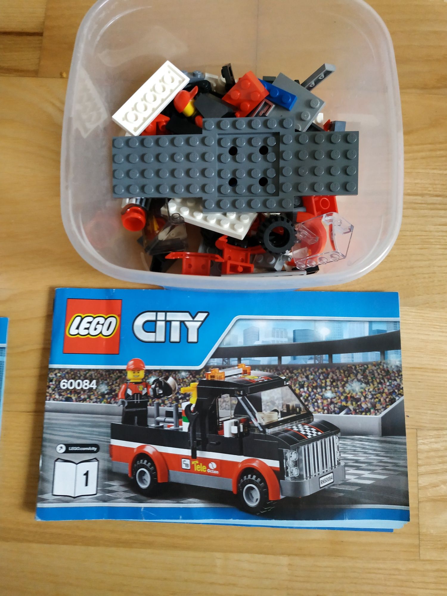 178 elementów Transporter Motocykli LEGO City 60084