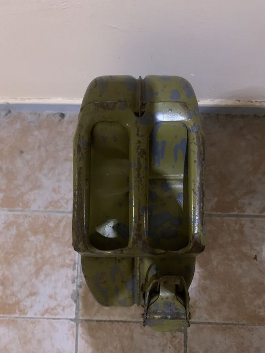 Каністра металева 20 літрів