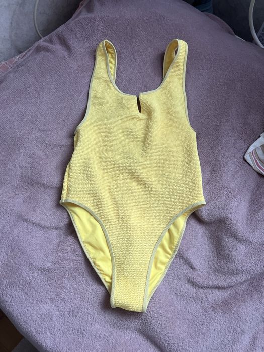 Купальник суцільний