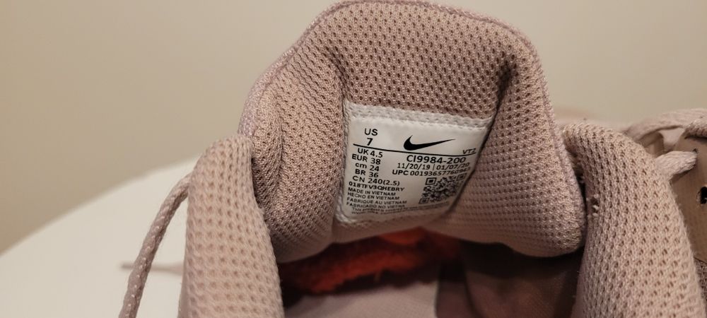 Nike downshifter, do biegania, pudrowy róż 38