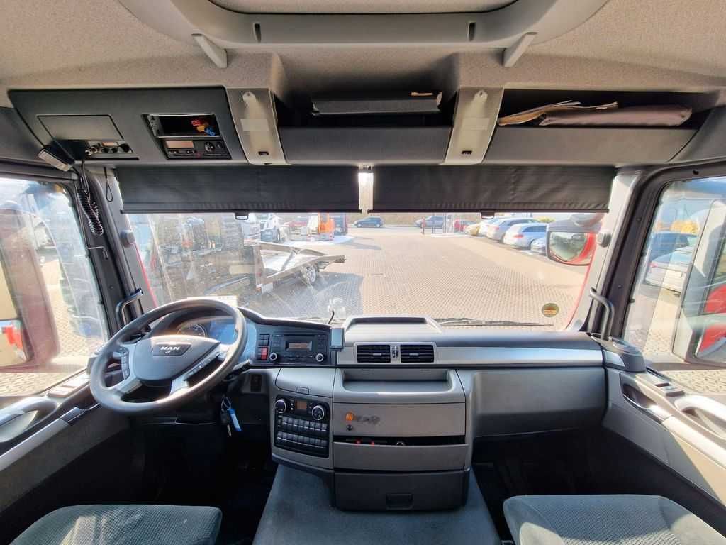 Бортовий MAN TGS 26.440 6x2 кузов 7,31м/2,47/0,54 кран ATLAS 135.2E-A2