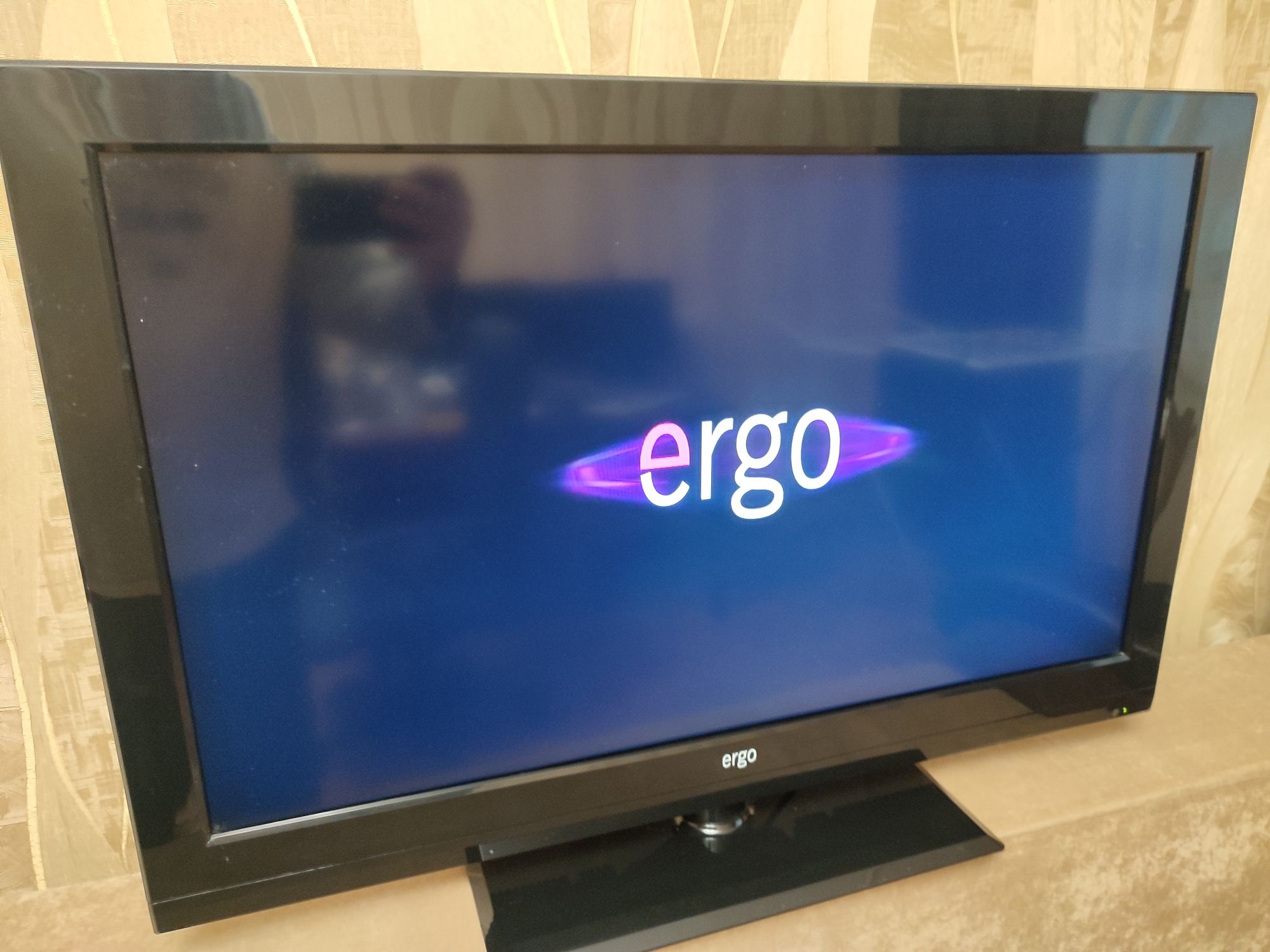 Телевизор 32 дюйма Ergo LCD