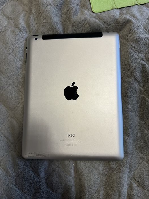 Ipad 4 a 1460 гарний стан