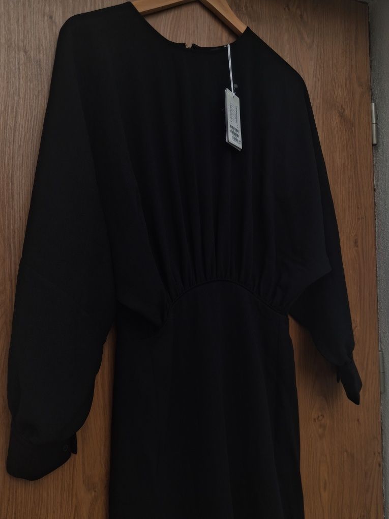 COS czarna sukienka midi z metka S