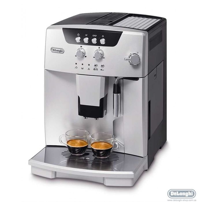 Кавомашина DeLonghi Magnifica ESAM 04.110 S – практично нова!