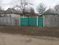 Продам земельну ділянку з будинком