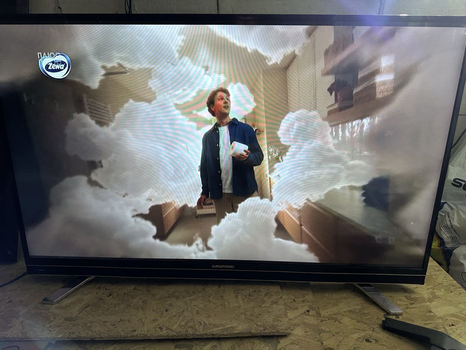 Телевізор GRUNDIG Model 49 VLE 8460 BP