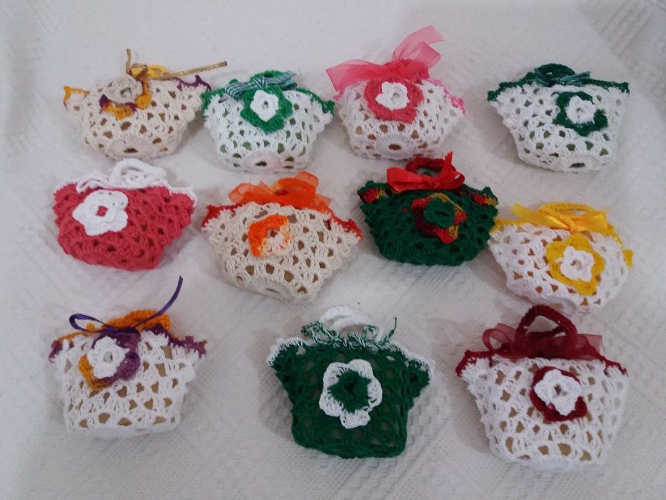 vendo saquinhos para sabonetes, panos de cozinha, cestinhos...