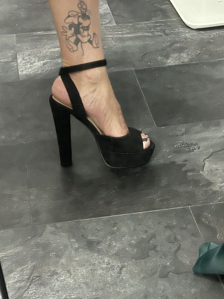 Buty na obcasie sandały na słupku vices