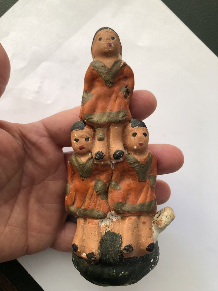 Apitos antigos em barro
