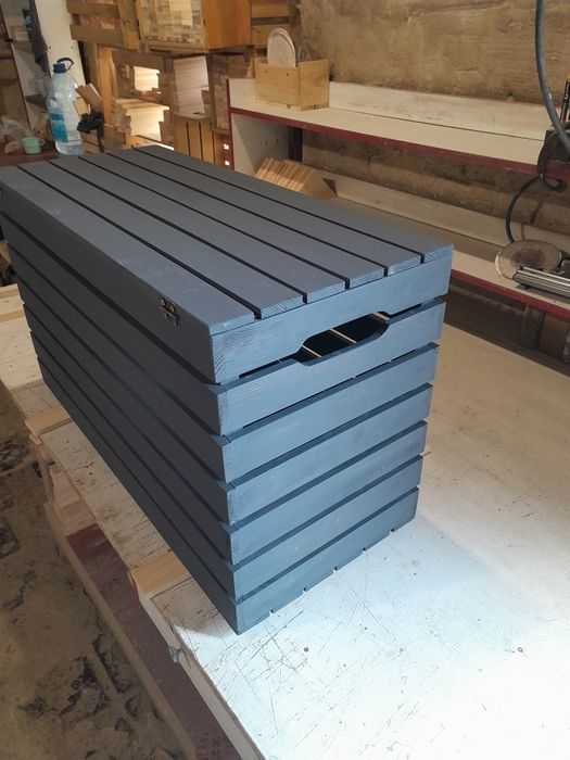 Дерев'яний рейковий ящик з кришкою