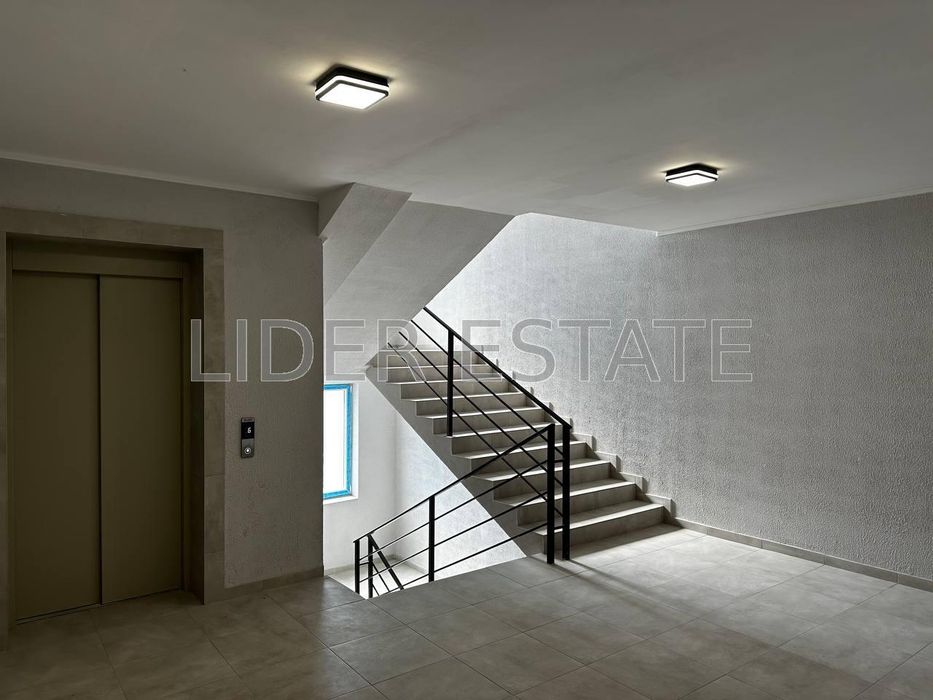 Продаж 1,5 кімнатну кварти боздош ЖК "Радіщева Новий" Ужгород