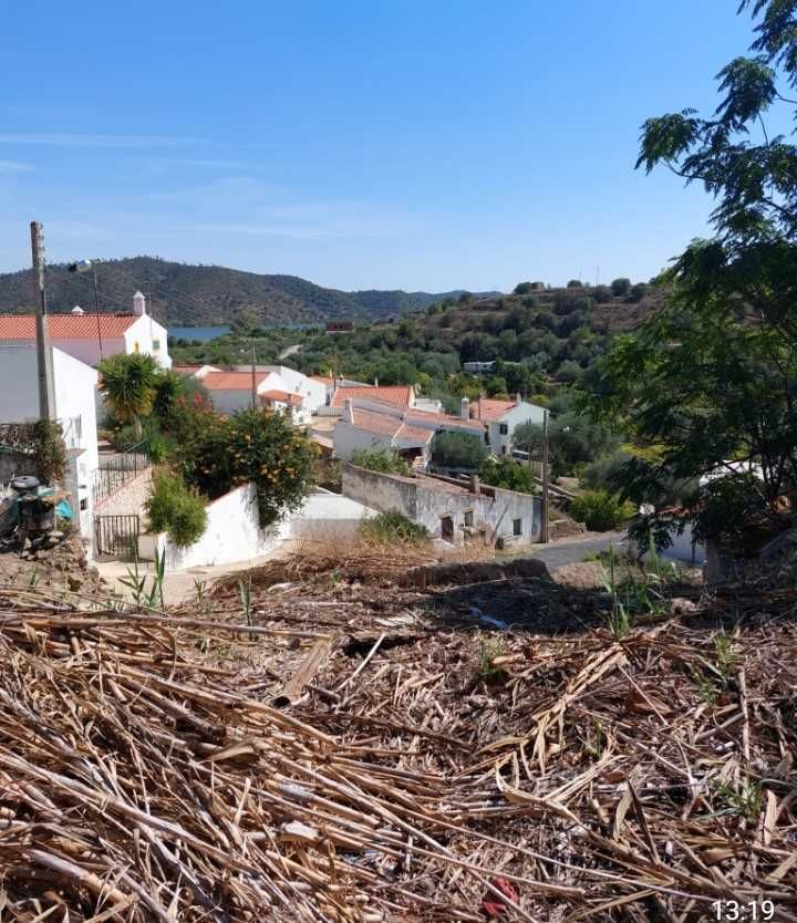 Terreno urbano para moradia