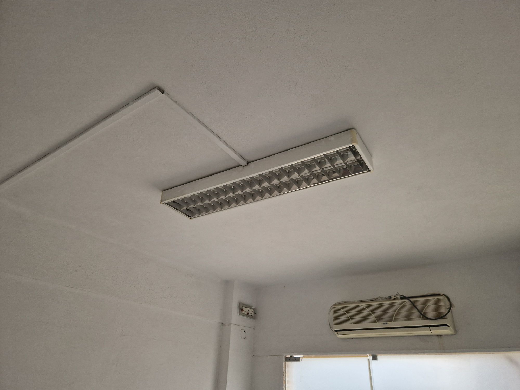Espaço com 20 metros quadrados, junto ao centro comercial  girassolum