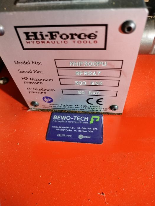 Pompa ręczna do prób ciśnieniowych MHX 300