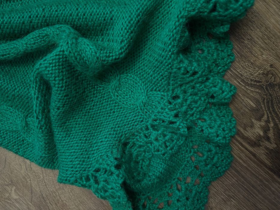 Зелене вʼязане плаття. Ручна робота