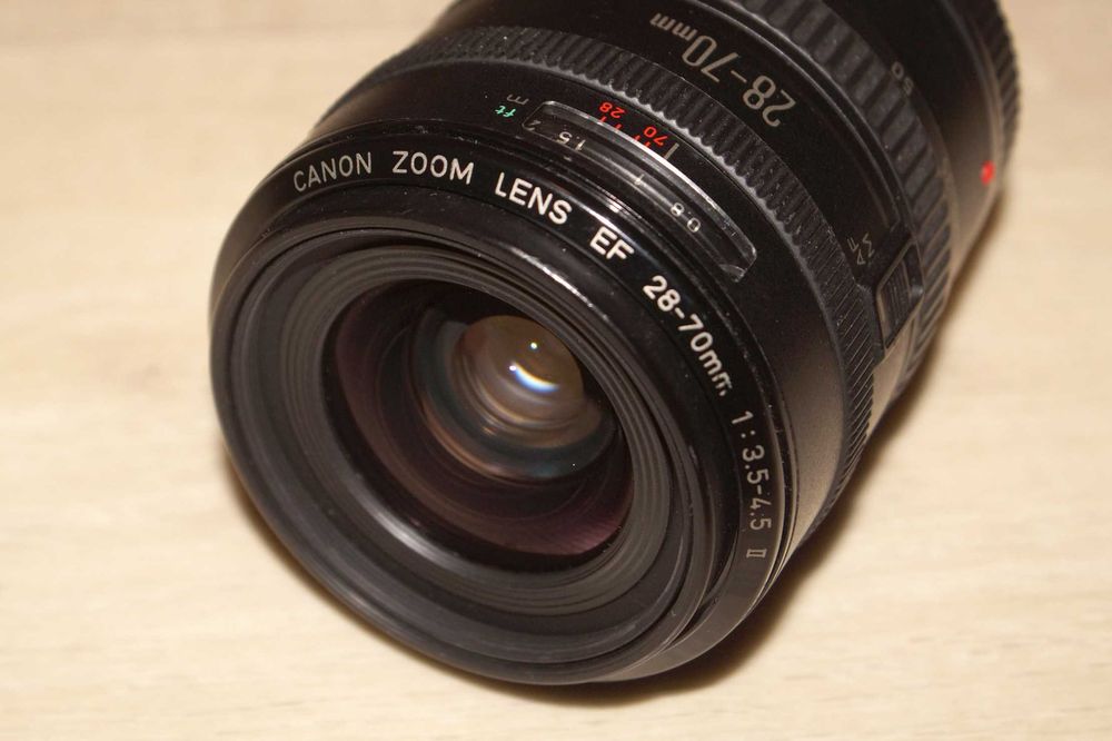 Canon EF AF 28-70 f/3.5-4.5 (i-210-4)
