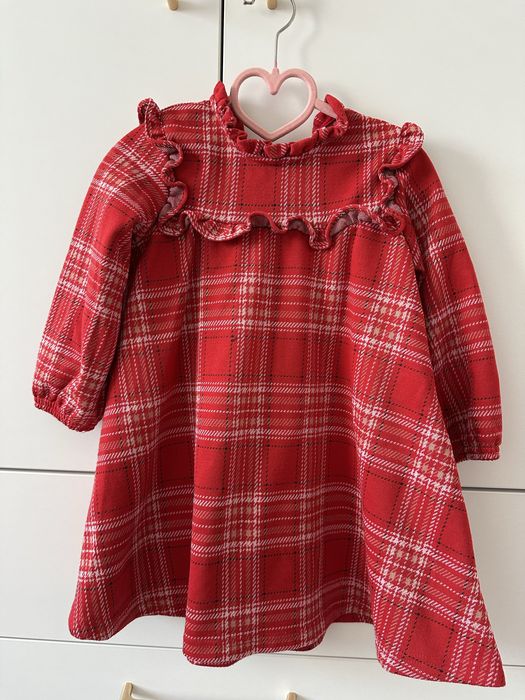 Сукня для дівчинки