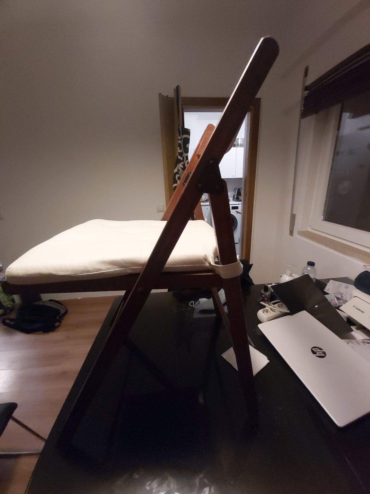 Cadeira madeira IKEA em perfeito estado