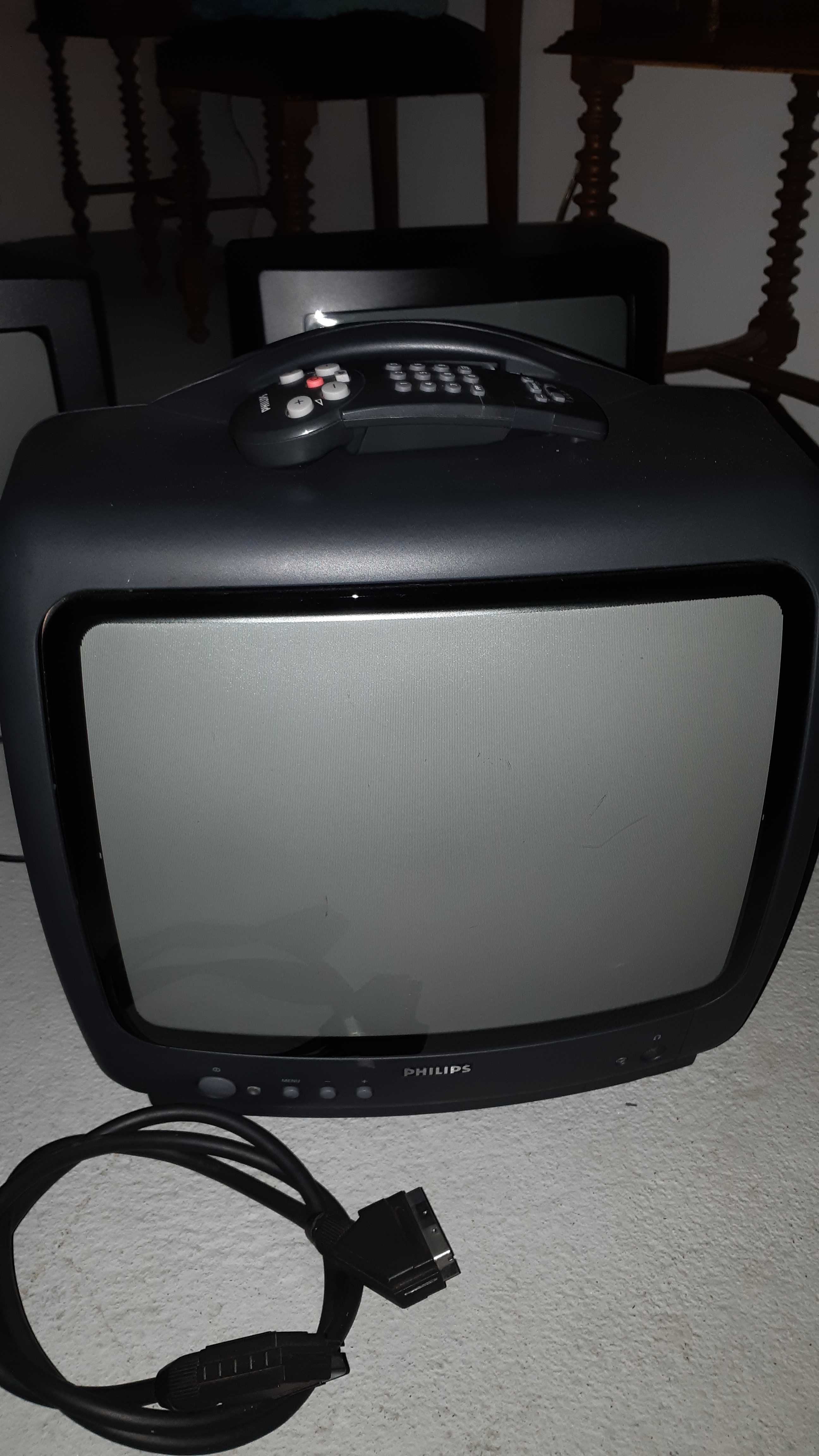 televisão PHILIPS e TDT tenho 4 unidades