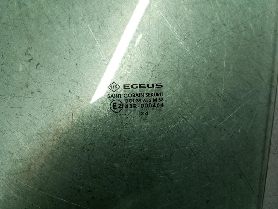 Vidro porta frente esquerda RENAULT Trafic III Combi (JG_)