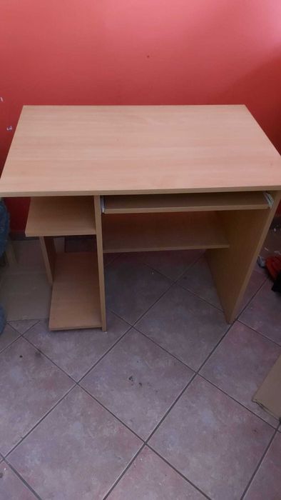 Sprzedam biurko bardzo dobry stan