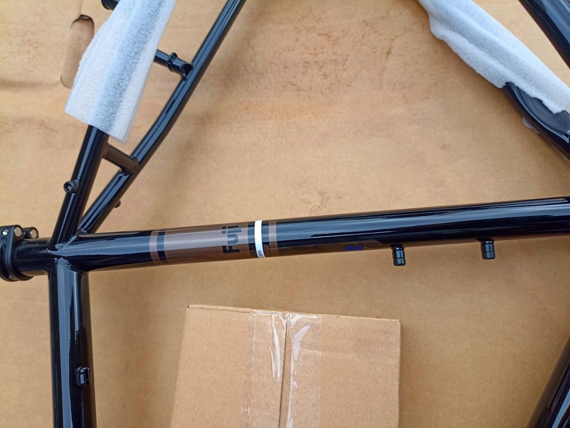 Nowa Rama Fuji Turing Frame set + widelec cromo 58 cm