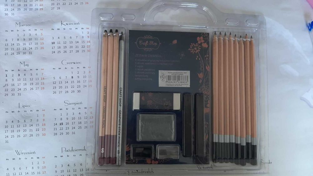 Nowy Zestaw do Szkicowania  - 18 Elementów